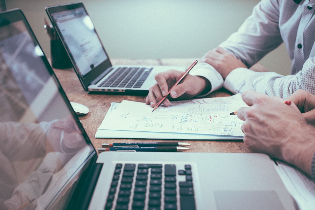 Planning and controlling online access